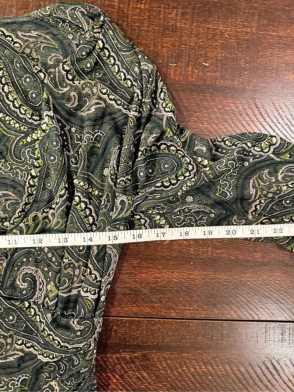 NC International Concepts Woman 1X Green Paisley Faux Wrap V-Neck Long Sleeve To - Picture 9 of 12